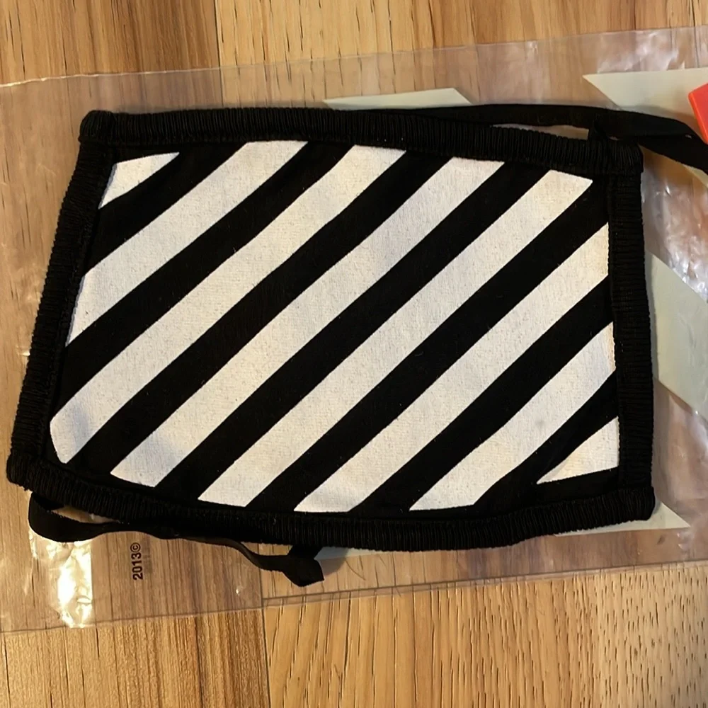 Off-white Virgil abloh face mask brand new with tags one size fits all